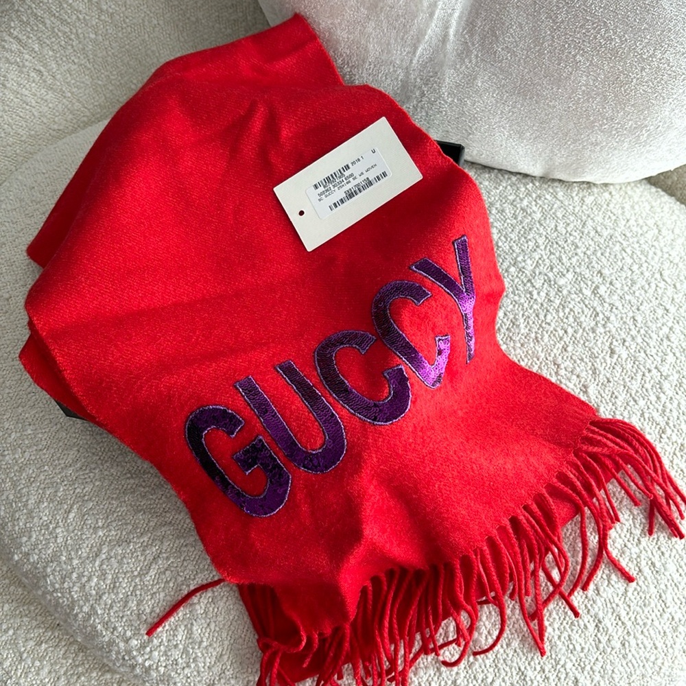 Gucci scarf